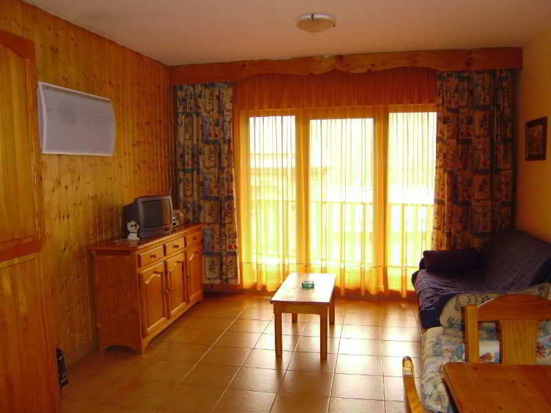 פאס דה לה קאסה Apartamentos Pie De Pistas Mikka 3000 מראה חיצוני תמונה